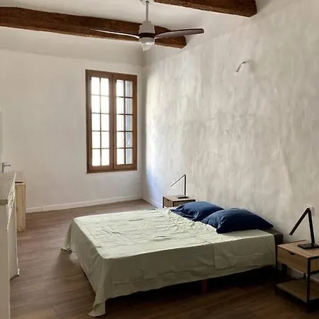 Maison 6 Avec Piscine Holiday home *