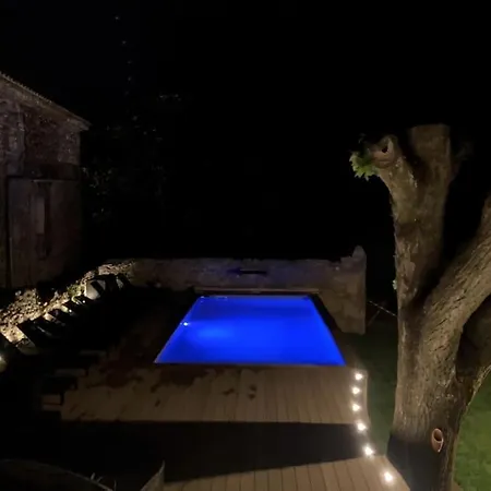 Maison 6 Avec Piscine Holiday home