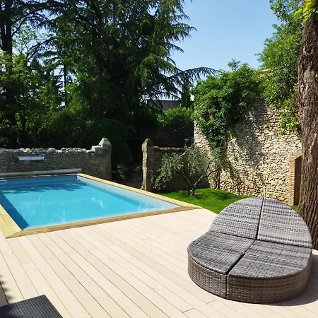 Maison 6 Avec Piscine Holiday home *