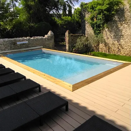 Maison 6 Avec Piscine Holiday home *